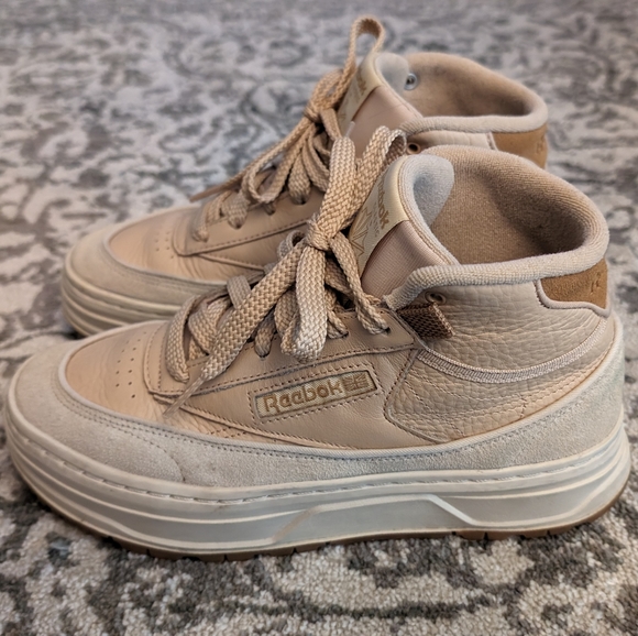 Club C Geo Midweathered women 7 khaki tan mid platform Reebok - Picture 2 of 6